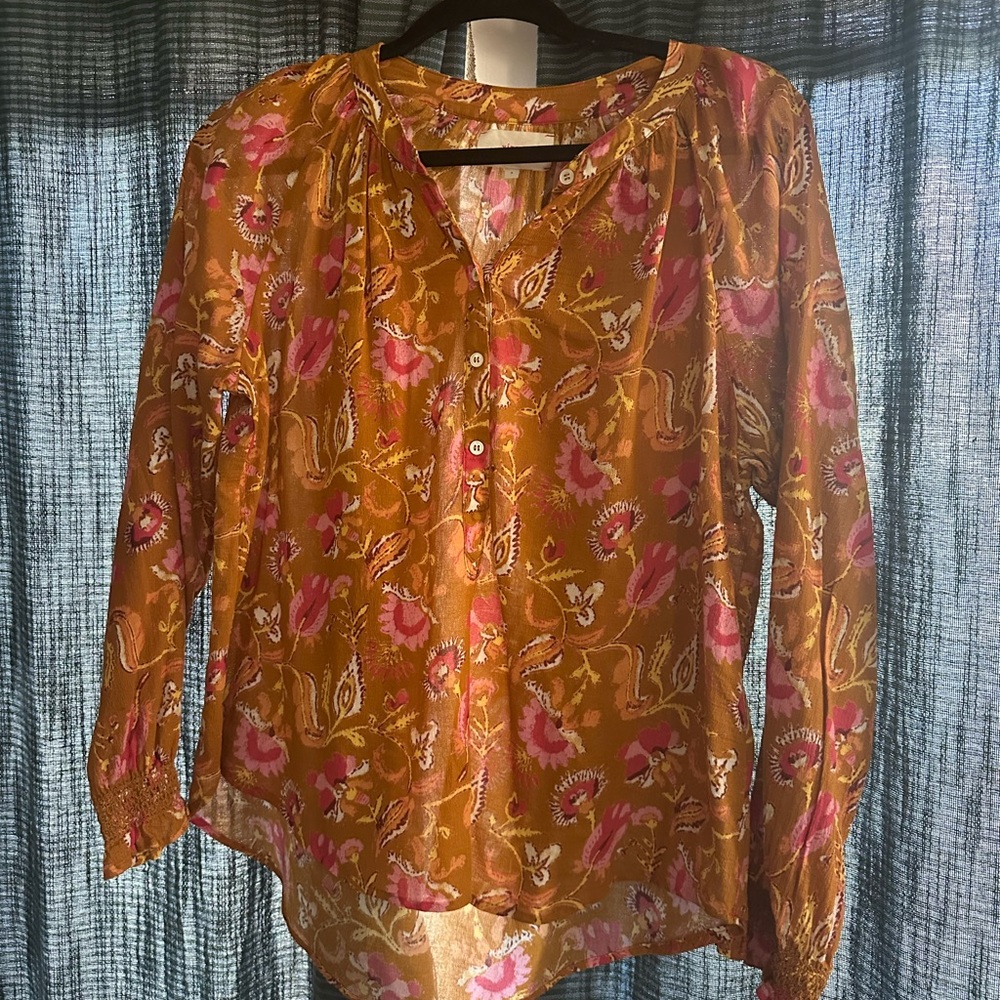 Xirena Floral Print Women's Top. Size small. 100% cotton.